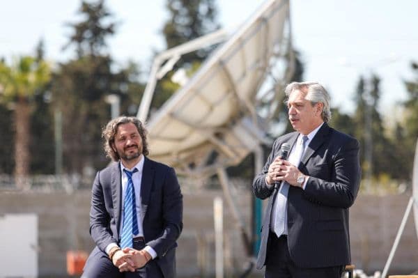 Alberto Fernández encabeza la puesta en marcha del hospital Néstor Kirchner
