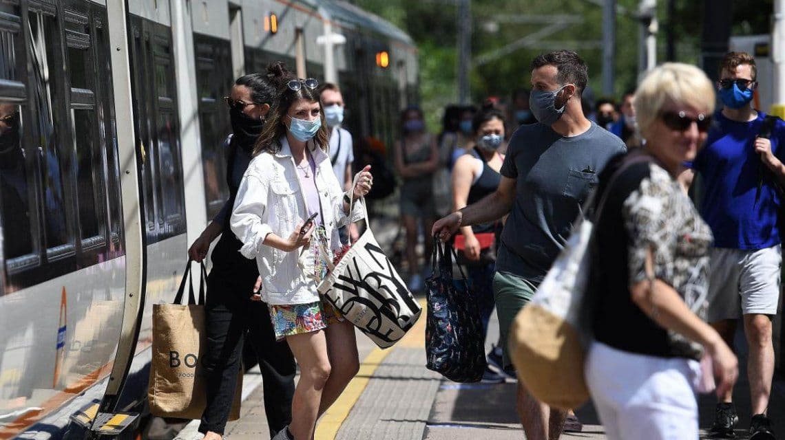 Alarma en Reino Unido: prevé 50.000 casos al día de Covid-19 en octubre