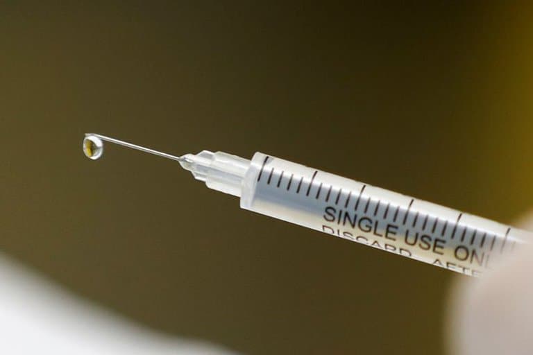 La Administración de Drogas y Alimentos de Estados Unidos suspendió las pruebas de la vacuna contra el coronavirus de Inovio