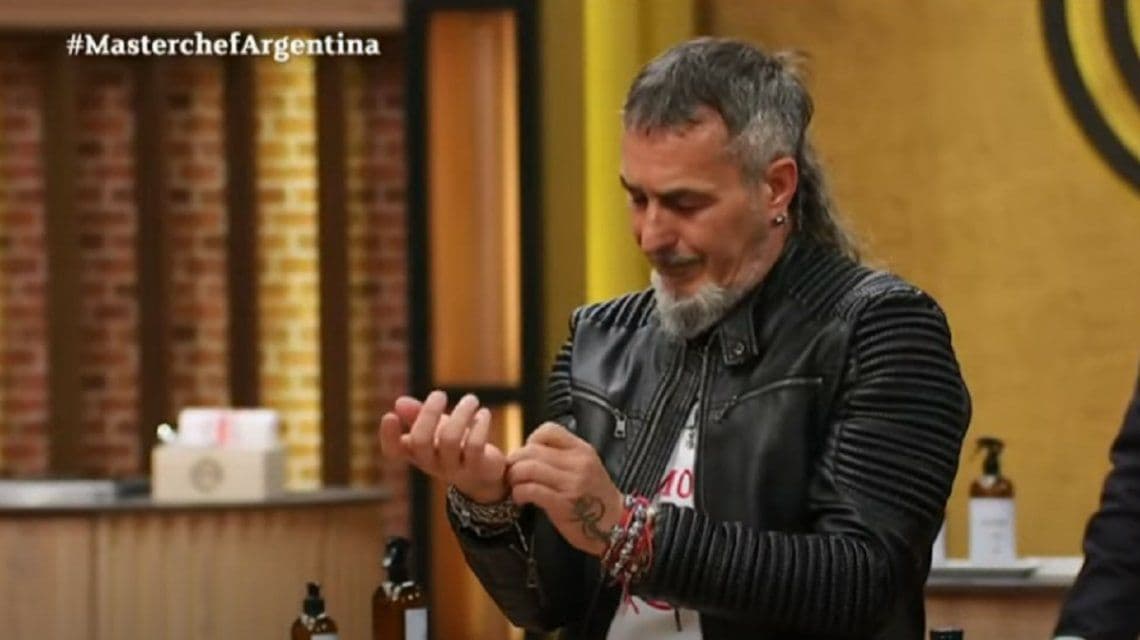 La cruda historia del Mono de Kapanga sobre las pulseras que lleva desde hace 17 años