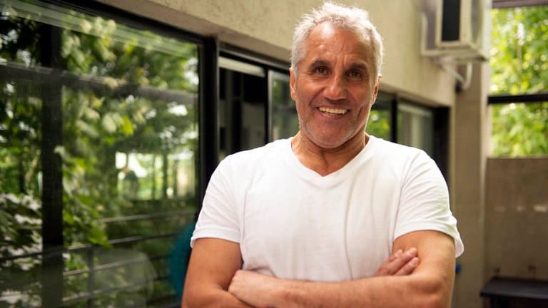 Acusaron a Beto Márcico de estafa inmobiliaria y la Justicia lo llamó a indagatoria: un ex compañero de Boca lo denunció