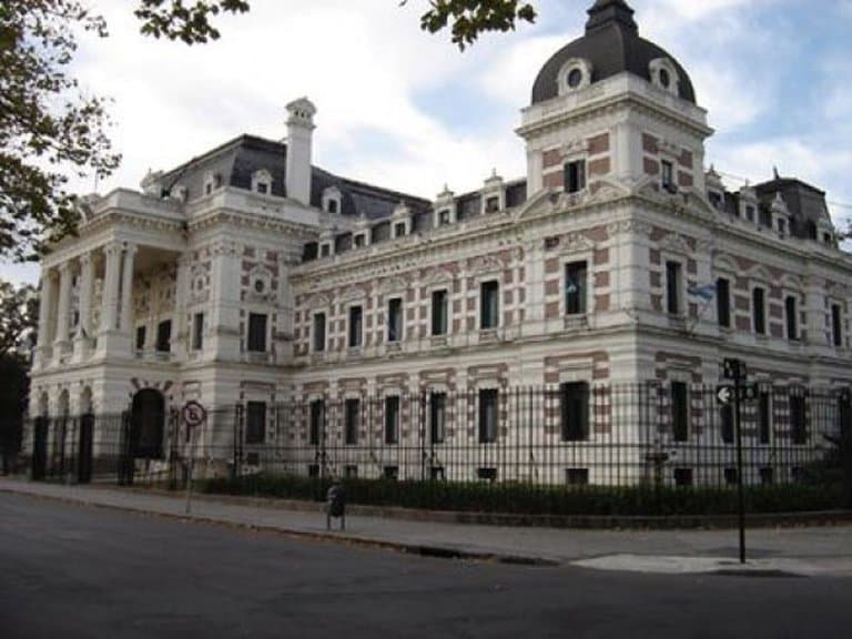 Tras la polémica por el reparto de fondos bonaerenses, Tandil recibirá $2 millones de la gobernación