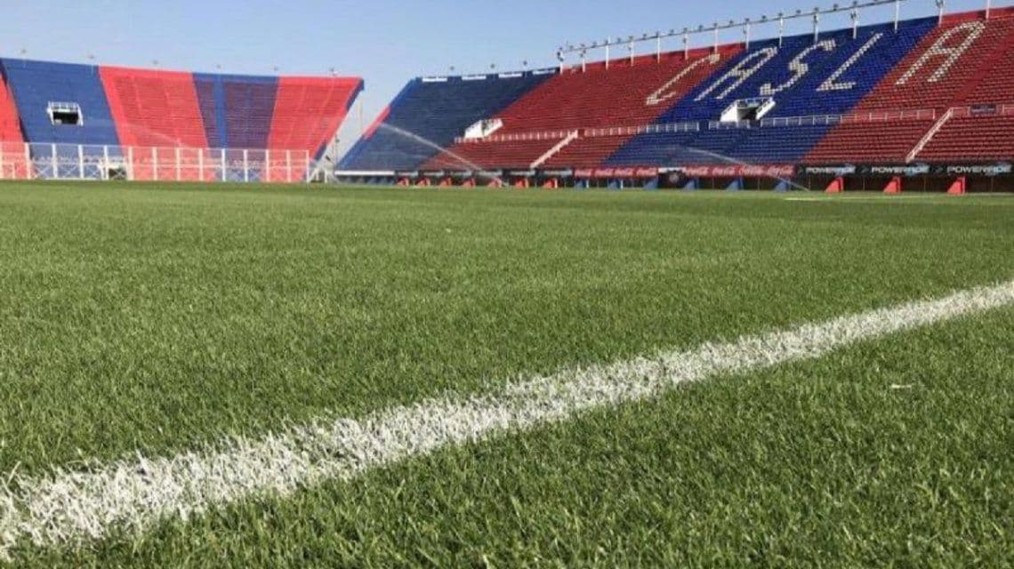 Allanan la casa de un hombre que amenazaba a jugadores y directivos de San Lorenzo en Twitter