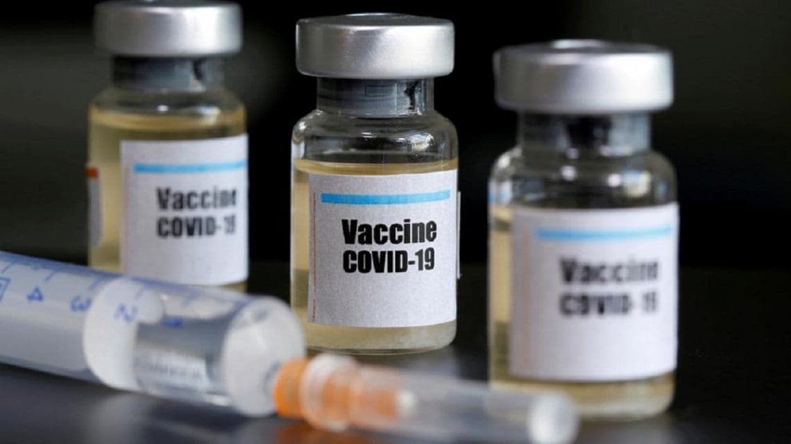 La vacuna contra el coronavirus de Oxford logró un 99% de inmunidad en adultos mayores