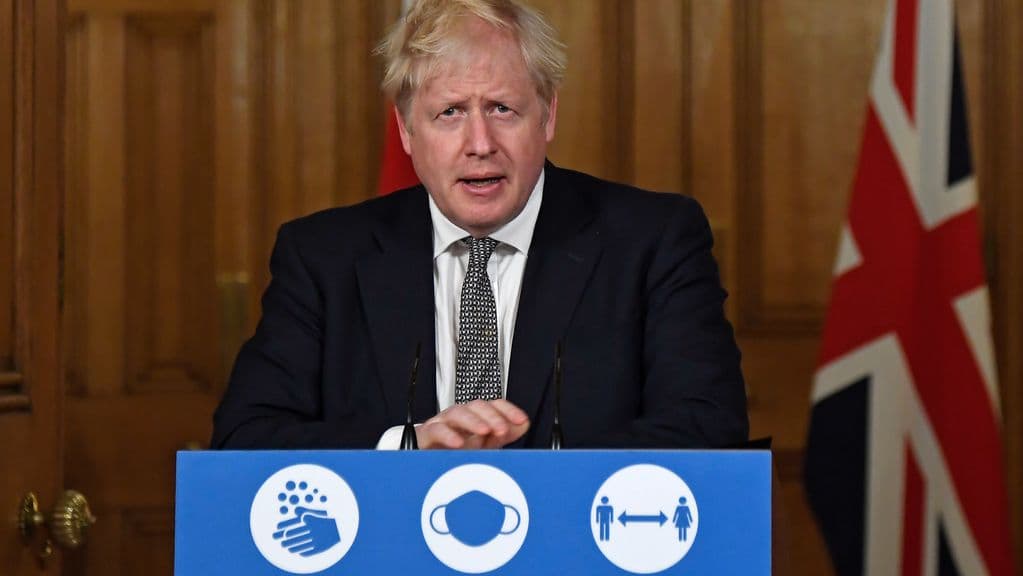 Coronavirus: Inglaterra evalúa congelar los salarios del sector público por la pandemia
