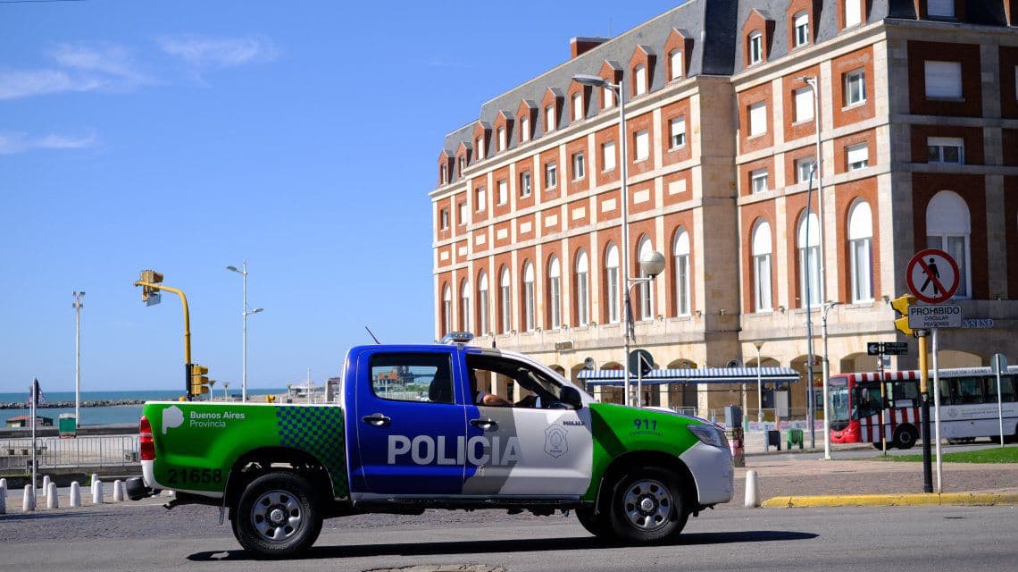 Mar del Plata: un hombre dijo que lo apuñaló un extraño en la calle, pero la atacante fue su novia