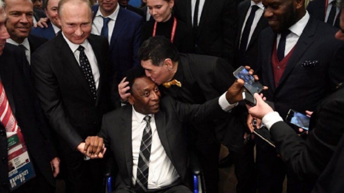 Conmovedor mensaje de Pelé por la muerte de Maradona: «Yo te amo, Diego»