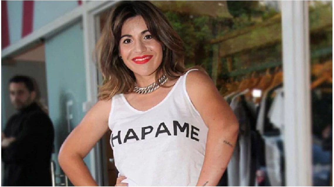 Chats y fotos familiares: Gianinna Maradona publicó recuerdos íntimos de su papá y su hijo
