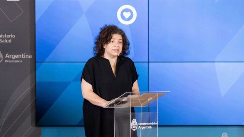 El gobierno analiza aplicar una sola dosis de la Sputnik V para vacunar a más personas