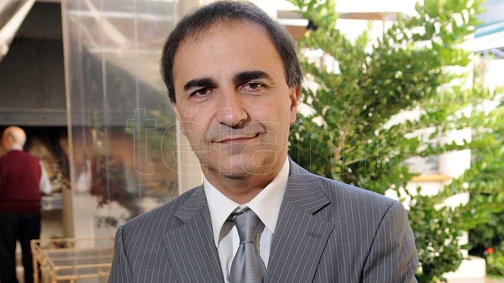 El senador nacido en Argentina que puede ser clave anunció que apoyará a Conte