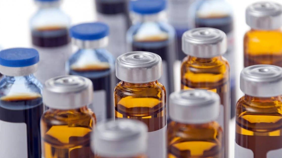 Denuncian a un médico que promocionaba un «suplemento milagroso» contra el coronavirus