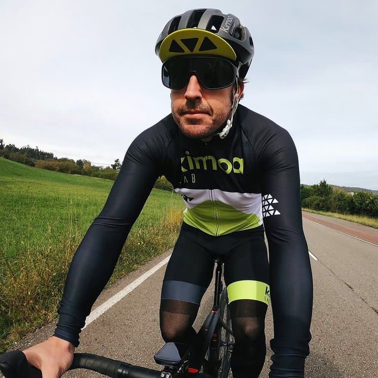 Alarma en la Fórmula 1: atropellaron a Fernando Alonso mientras se entrenaba con su bicicleta y fue hospitalizado