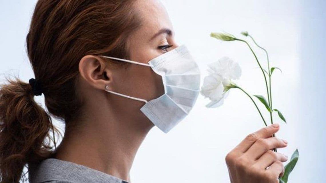 La pérdida del olfato y del gusto podría durar hasta cinco meses después del alta de coronavirus