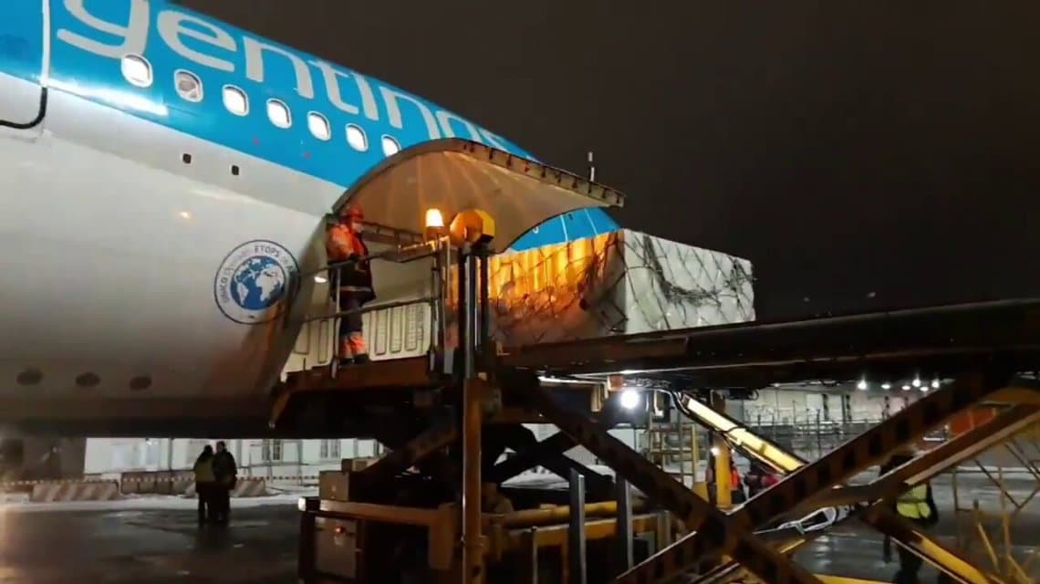 Este martes sale el avión de Aerolíneas Argentinas a China para traer 1 millón de dosis de la vacuna Sinopharm