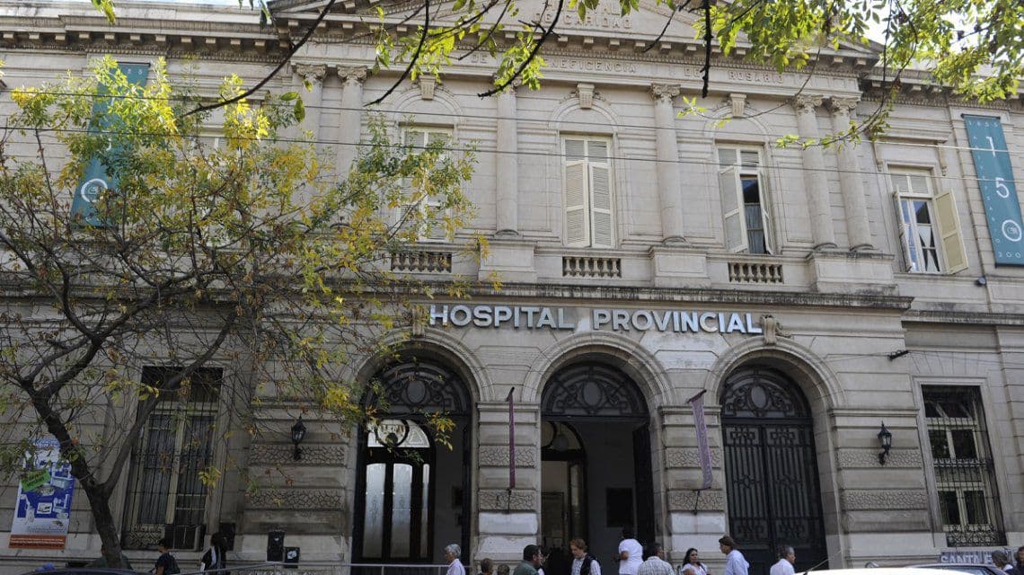 Rosario: murió una mujer que había sido atacada a balazos en la puerta de su casa