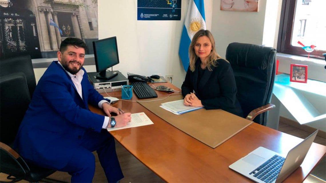 Diego Junior recibió la nacionalidad argentina