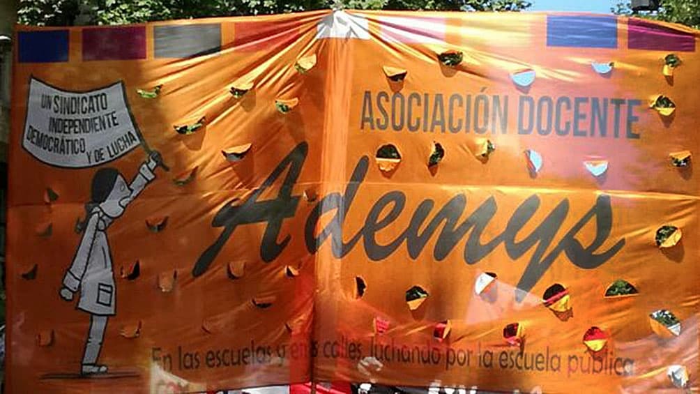 Docentes porteños de Ademys realizan un paro tras la muerte de un maestro por coronavirus