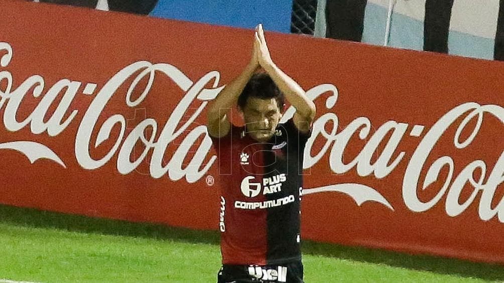 Luis «Pulga» Rodríguez dio positivo en coronavirus y no jugará contra River