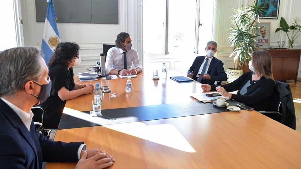 Tomarán «medidas complementarias» para que el transporte público circule con las ventanillas abiertas