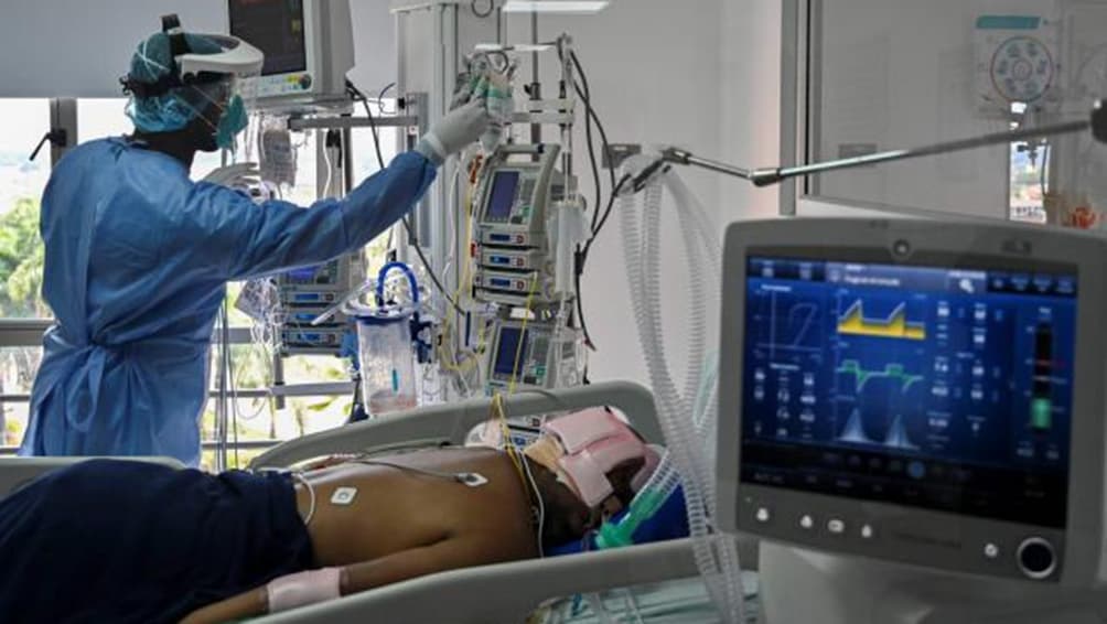 Colombia confinará a 12 millones de personas por un «tercer pico» de coronavirus