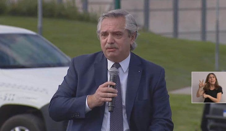 Con el recuerdo de Mario Meoni, Alberto Fernández presentó el Plan Paradas Seguras