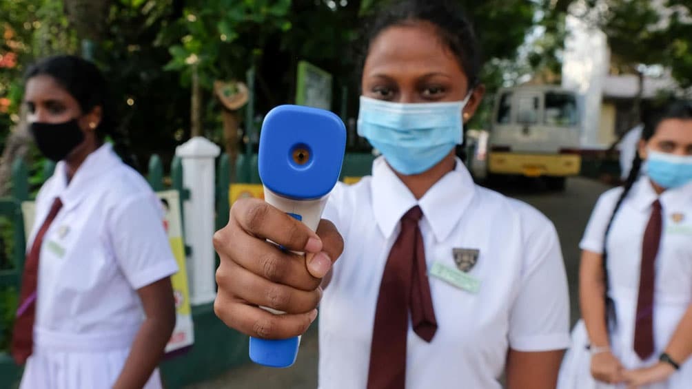 En Sri Lanka comienzan a detener a quienes no usen tapabocas en lugares públicos