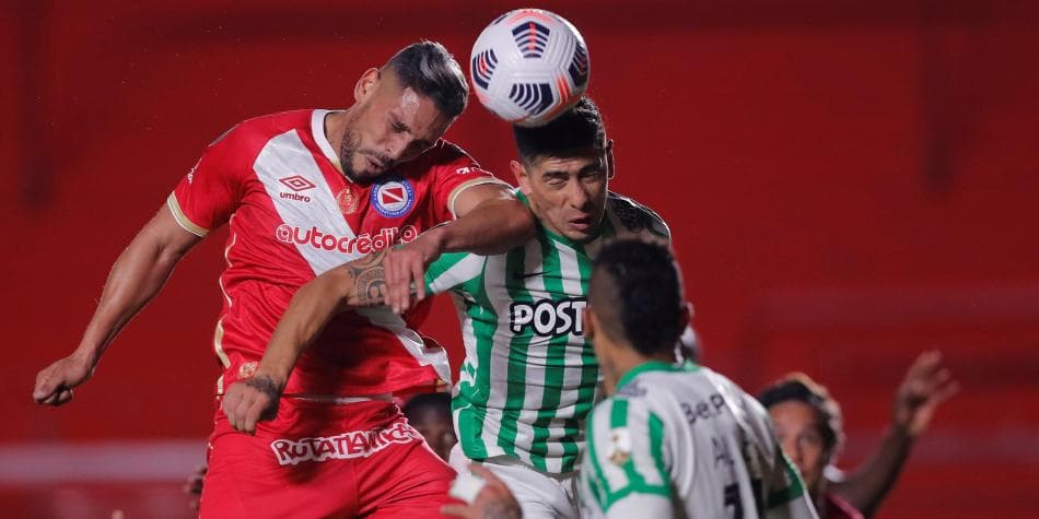 Argentinos ganó y se aseguró el primer puesto del grupo