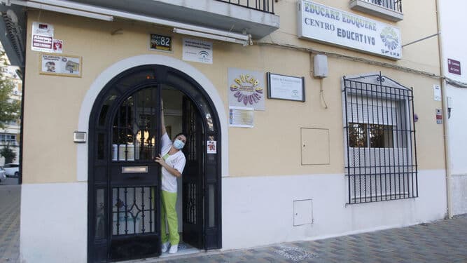 Docentes paran y se movilizan en rechazo al reinicio de las clases presenciales en CABA