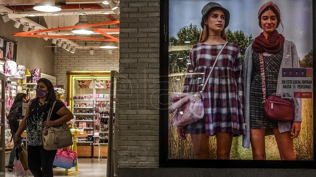 Reabrieron los shoppings porteños con medidas sanitarias y aforo limitado