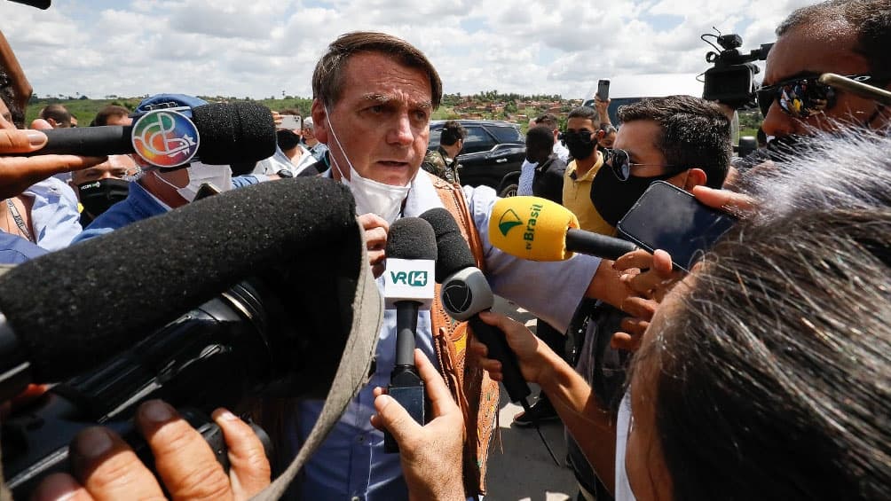 Bolsonaro afianza el negacionismo y dice que contagiarse protege más que la vacuna