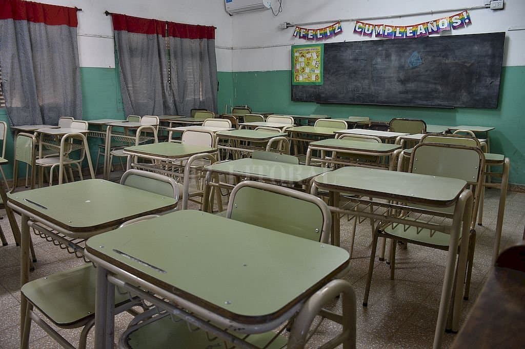 Con el rechazo de gremios docentes, Córdoba retoma mañana la presencialidad en las aulas