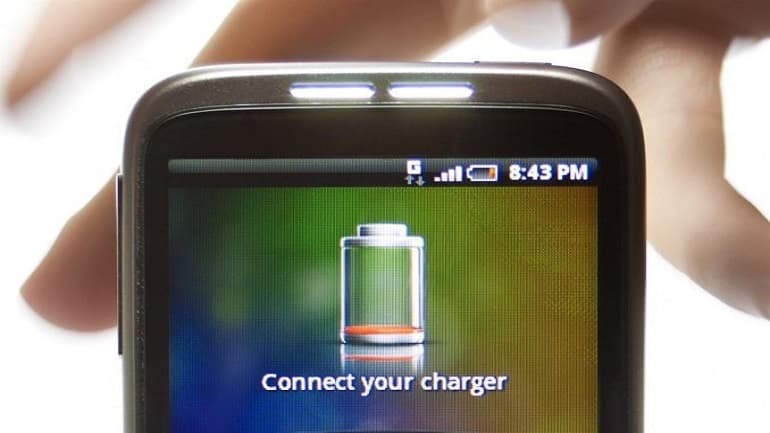 Desarrollan una batería de celular que puede recargarse en 30 segundos