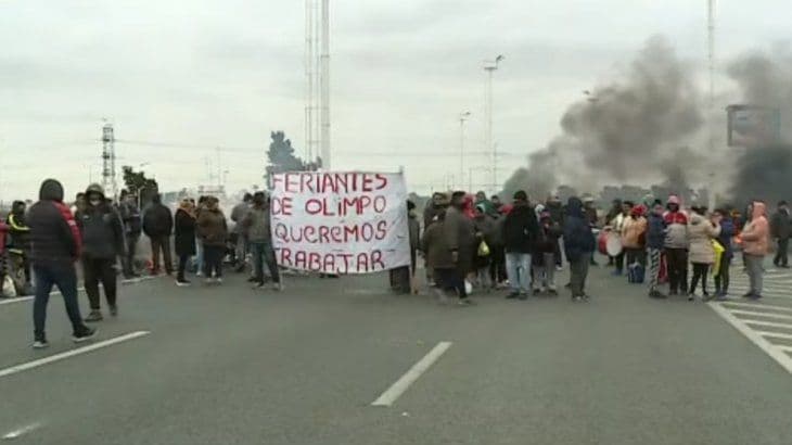 Caos de tránsito por un corte total en Puente La Noria
