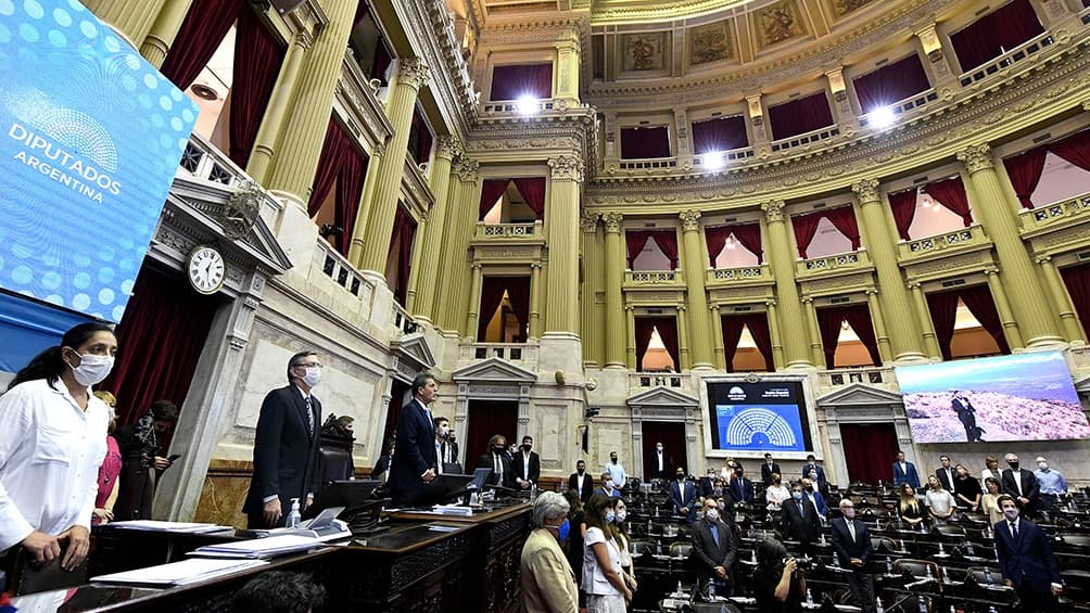 En una sesión maratónica, Diputados votó proyectos económicos