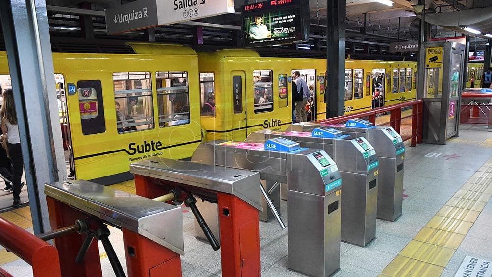 Reabrieron 10 estaciones de subte