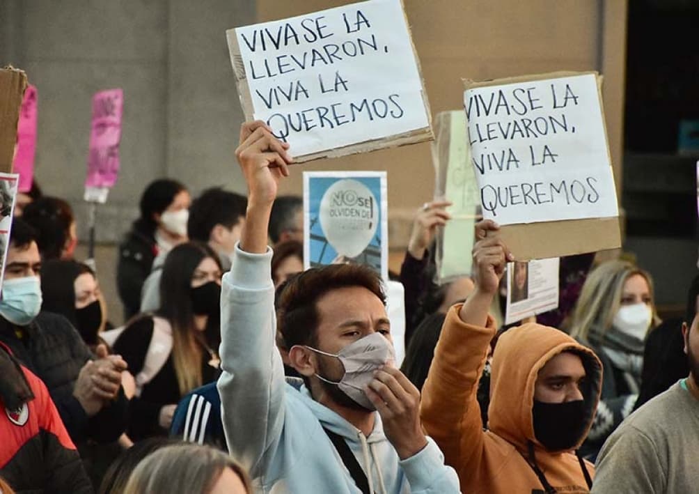 Una multitudinaria marcha pidió «que nos devuelvan a Guada»