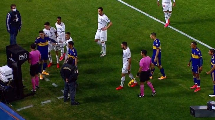 Conmebol suspendió a los árbitros que estuvieron en el partido de Boca