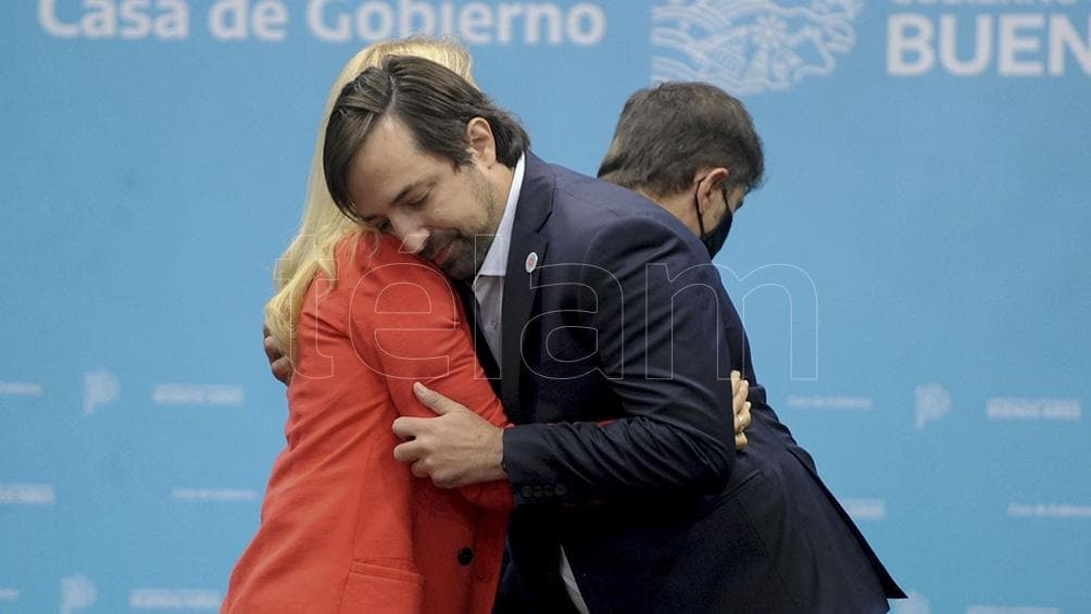 Asumió Kreplak como ministro de Salud bonaerense y remarcó que «nadie se salva solo»