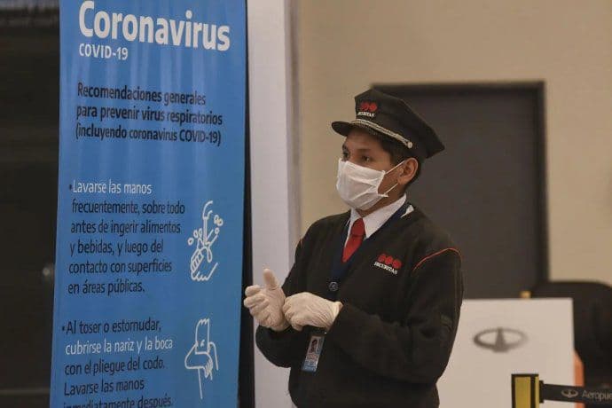 Estudian autorizar el ingreso al país de turistas extranjeros con dos dosis de vacunas