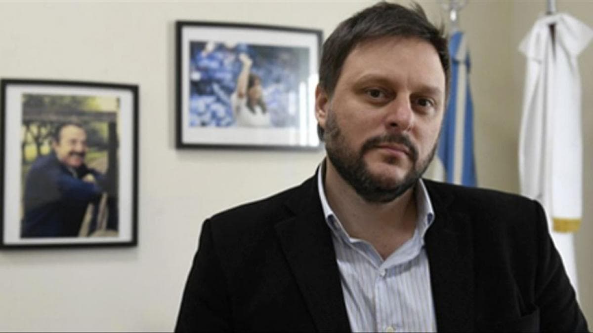 Para Leandro Santoro, «hay signos de que la situación económica estará mejor en pocos meses»