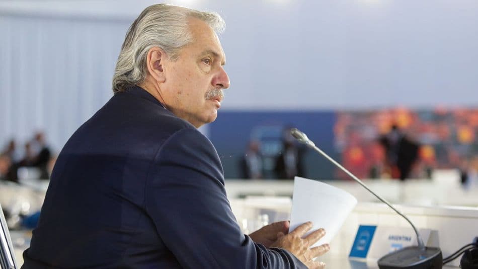 El Presidente regresó al país tras asistir al G20 y a la COP26