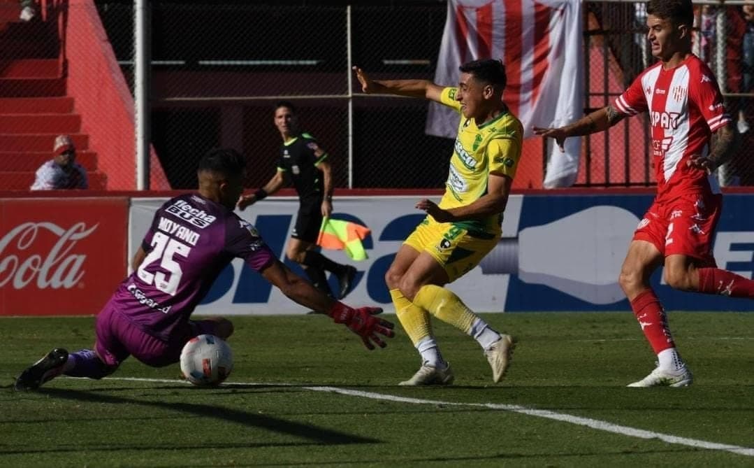 Defensa venció como visitante a Unión y se ubica en los puestos de arriba
