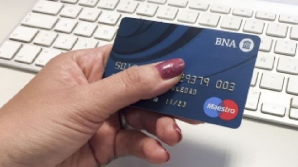 En noviembre subió el consumo con tarjetas de crédito y débito