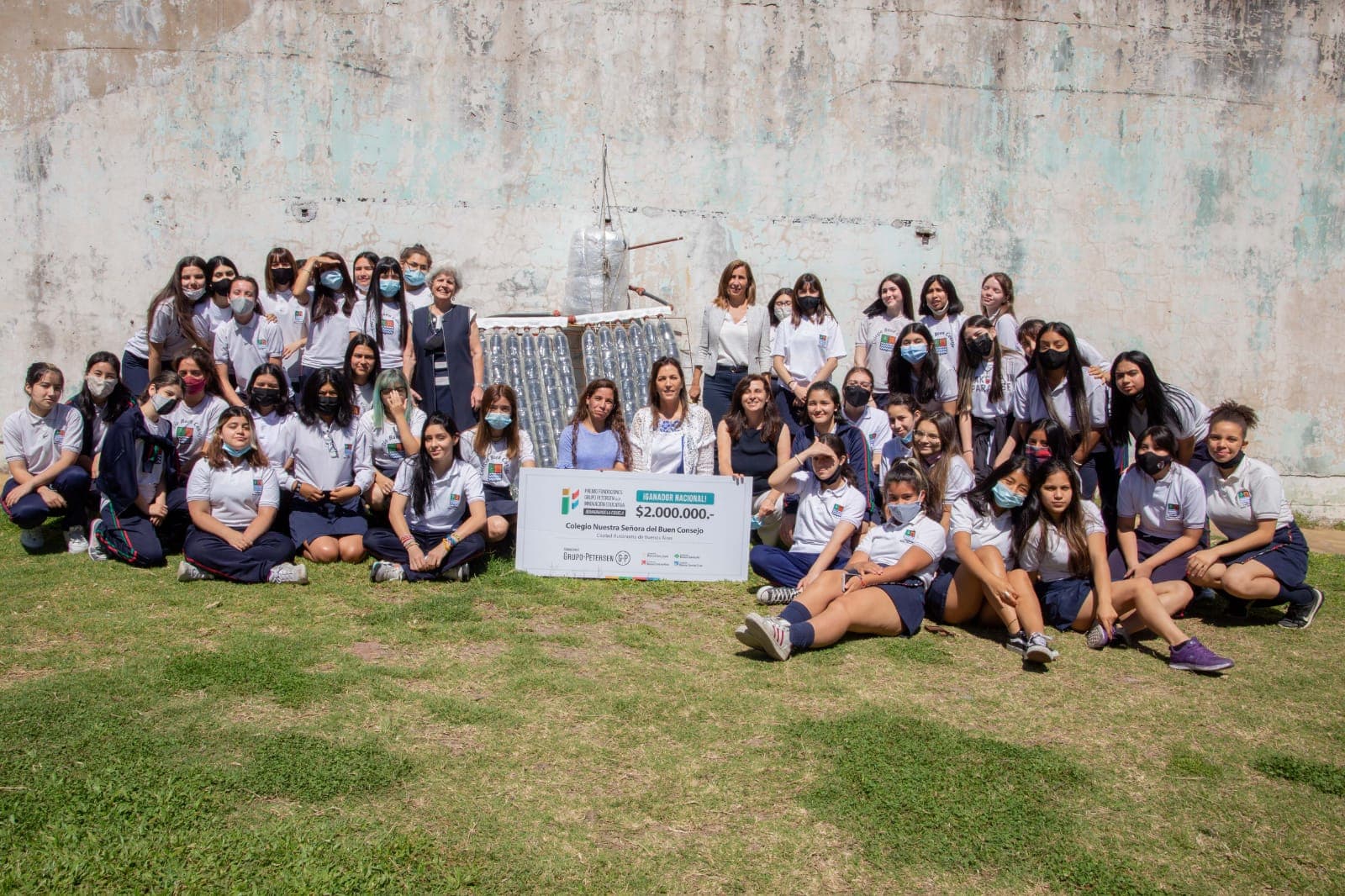 Una escuela de Barracas ganó 2 millones de pesos por un proyecto para obtener agua caliente a través de la energía solar