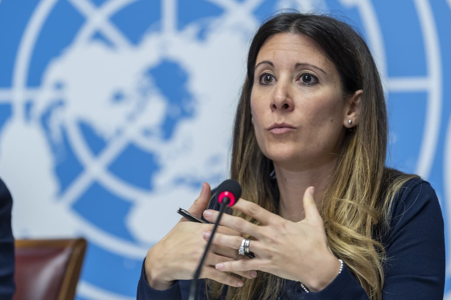 La OMS advirtió que el mundo enfrenta “un tsunami de infecciones” de las variantes Ómicron y Delta