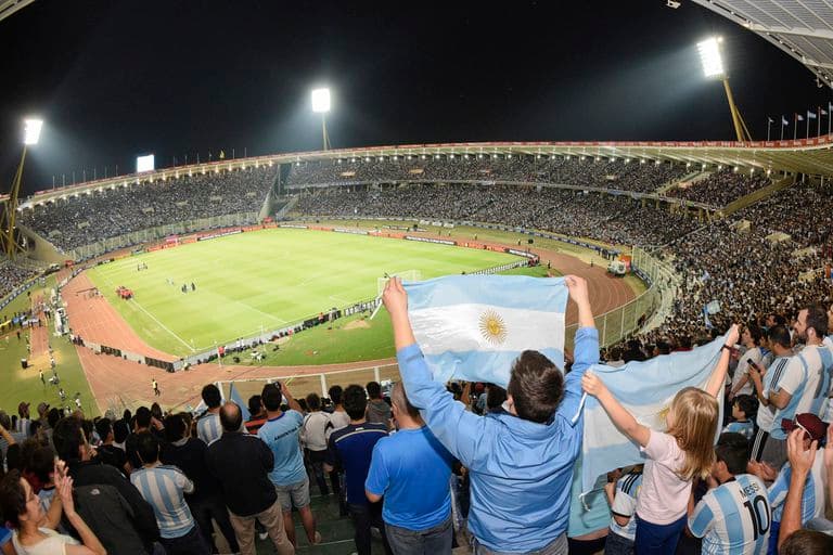El Gobierno no descarta reducir el aforo en el fútbol si los casos de coronavirus siguen en aumento