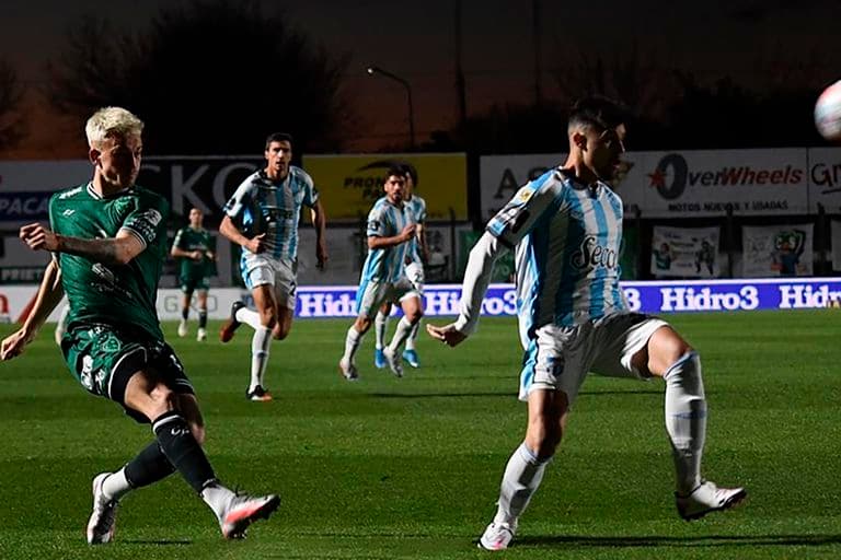 Sarmiento de Junín y Atlético Tucumán inician su camino en la Copa de la Liga