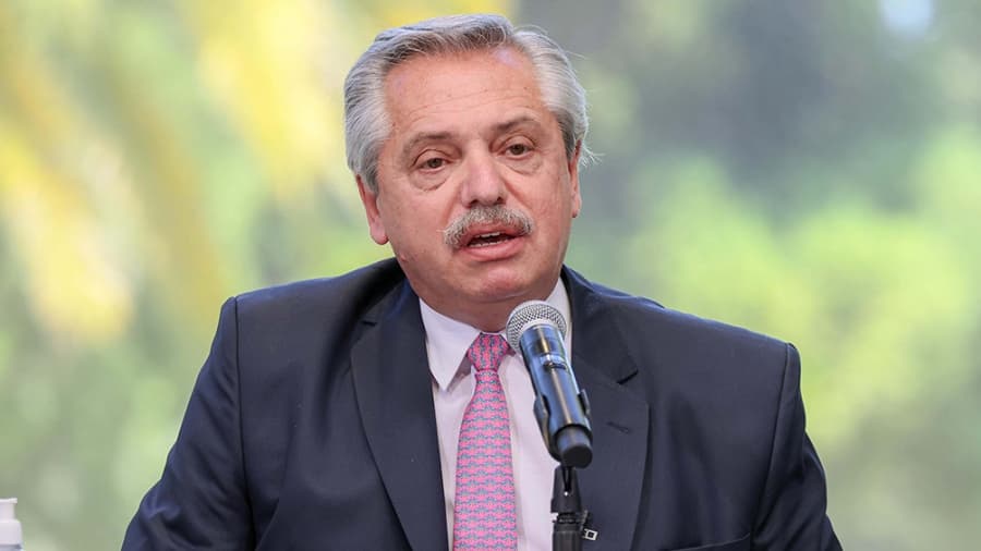 Alberto Fernández: «Tenemos que volver a llevar a cada chico al colegio»