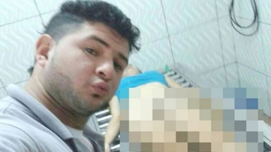 Indignación en Paraguay por una selfie con un cadáver de una joven asesinada