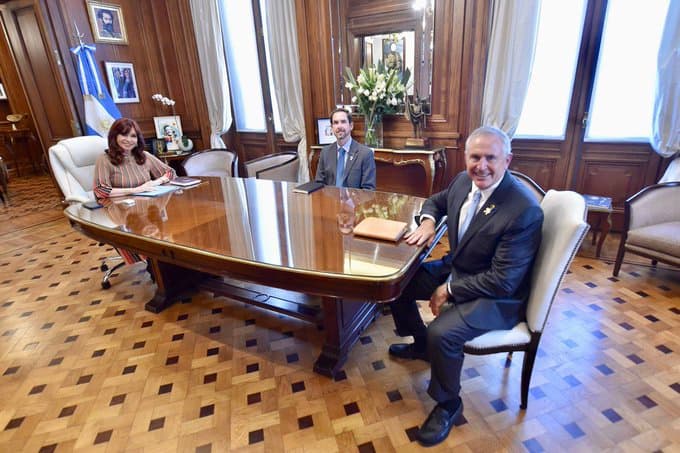 Cristina Kirchner recibió al embajador de Estados Unidos, Marc Stanley: hablaron del impuesto para pagarle al FMI